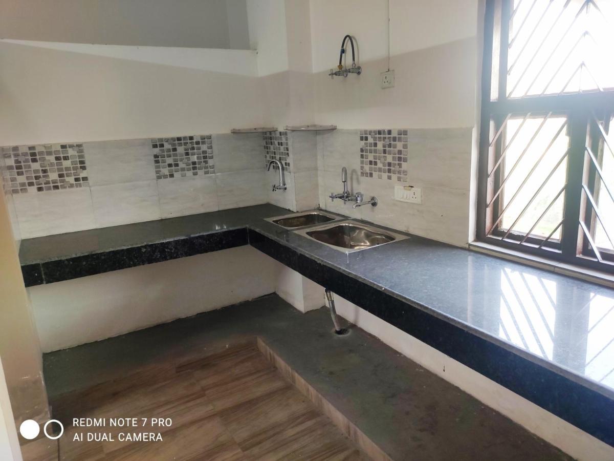 Aparthotel Yog Bhawan Greater Noida Exterior foto